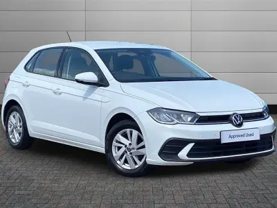 Used VW Polo Life 95 HP (69 kW) 2022 Pure white Hatchback