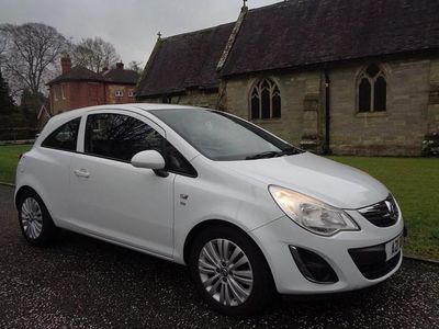 White Used 2011 Vauxhall Corsa Excite Hatchback | £3,295 (Fair price)