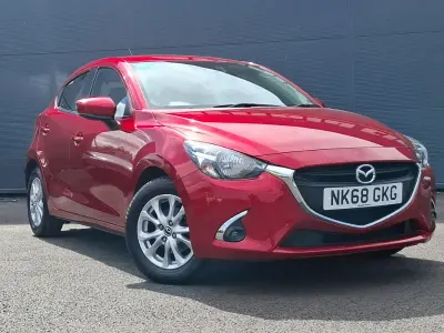 Used Mazda 2 90 HP (66 kW) 2018 Red Hatchback