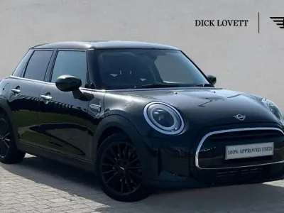 Used Mini Cooper Classic 136 HP (100 kW) 2021 Black Hatchback