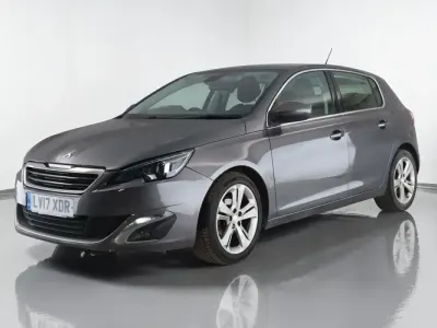 Używany Peugeot 308 Allure 130 KM (95 kW) 2017 Szary Hatchback