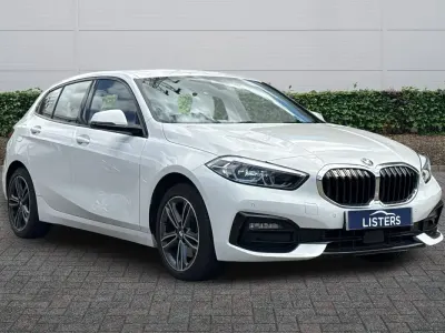 Used BMW 118 Sport Line 2022 White Hatchback