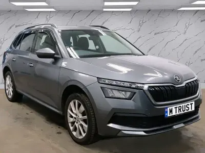 Usado Skoda Kamiq SE Drive 150 HP (110 kW) 2023 Cinzento SUV