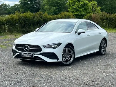 Usado Mercedes CLA250e Executive 2023 Branco Sedan