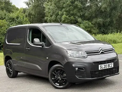 Used Citroën Berlingo Start 130 HP (95 kW) 2020 Grey MPV