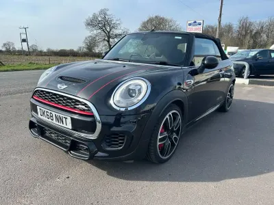 Usado Mini John Cooper Works Cabriolet 2019 Negro Descapotable