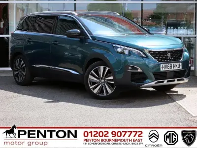 Used Peugeot 5008 Premium 130 HP (95 kW) 2018 Green SUV