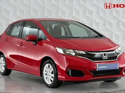 Used Honda Jazz SE 102 HP (75 kW) 2020 Milano red Hatchback