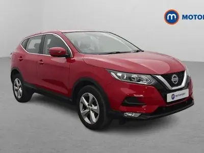 Used Nissan Qashqai Acenta Premium 140 HP (102 kW) 2019 Red SUV