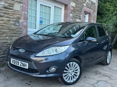 Used Ford Fiesta Titanium 88 HP (64 kW) 2009 Grey Hatchback