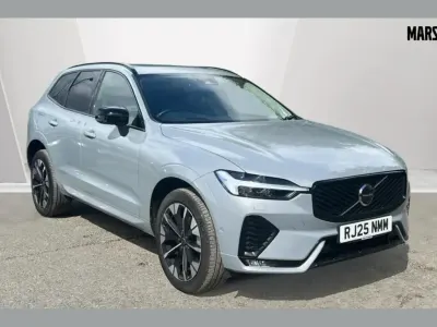 Begagnad Volvo XC60 Ultra 247 HK (181 kW) 2025 Grå SUV