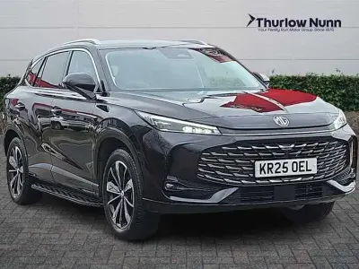 Usado MG HS SE 299 CV (219 kW) 2025 Negro SUV