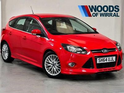 Used Ford Focus Zetec 115 HP (84 kW) 2014 Red Hatchback