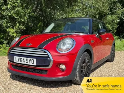 Used Mini Cooper Hatch 136 HP (100 kW) 2014 Red Hatchback