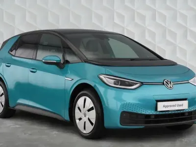 Begagnad VW ID.3 Pro Performance 150 kW (204 HK) 2023 Halvkombi