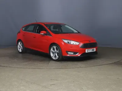 Used Ford Focus Titanium X 118 HP (86 kW) 2017 Red Hatchback