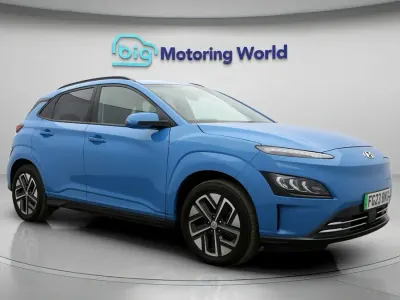 Second-hand Hyundai Kona Premium 150 kW (204 CP) 2022 Albastru SUV