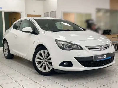 Używany Vauxhall Astra GTC SRi 2014 Biały Hatchback