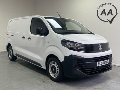 Used Vauxhall Vivaro S 120 HP (88 kW) 2024 White MPV