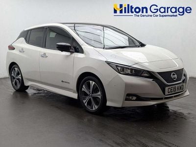 Used Nissan Leaf Tekna 110 kW (150 HP) 2019 White Hatchback