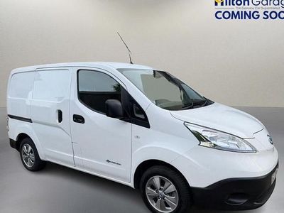 Used Nissan e-NV200 Tekna 80 kW (109 HP) 2021 White MPV