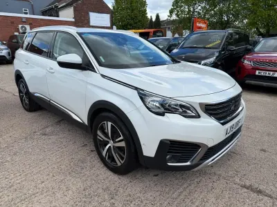 Second-hand Peugeot 5008 Allure 2019 Alb SUV