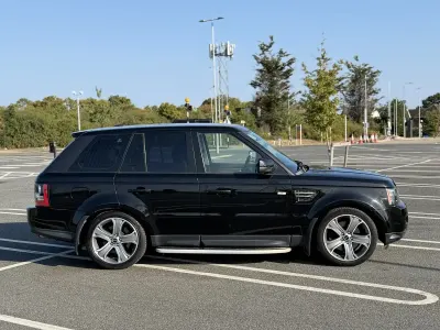 Used Land Rover Range Rover SE 255 HP (187 kW) 2012 Black SUV
