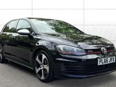 Begagnad VW Golf VII GTI 220 HK (161 kW) 2016 Halvkombi