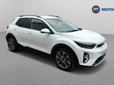 Used Kia Stonic 120 HP (88 kW) 2024 White SUV