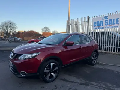 Begagnad Nissan Qashqai N-Vision 115 HK (84 kW) 2016 Röd SUV