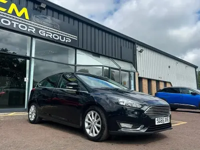 Used Ford Focus Titanium 120 HP (88 kW) 2015 Black Hatchback