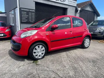 Used Citroën C1 68 HP (50 kW) 2006 Red Hatchback