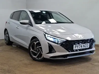 Used Hyundai i20 Premium 100 HP (73 kW) 2025 Grey Hatchback