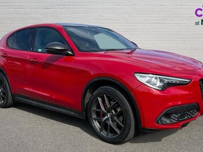 Begagnad Alfa Romeo Stelvio 210 HK (154 kW) 2017 Röd SUV