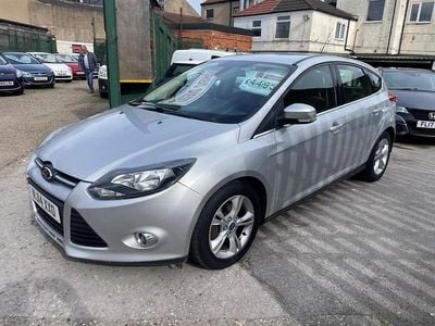 Used Ford Focus Zetec 115 HP (84 kW) 2014 Silver Hatchback