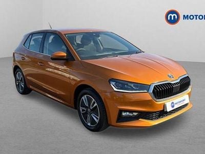 Begagnad Skoda Fabia SE L 95 HK (69 kW) 2022 Orange Halvkombi