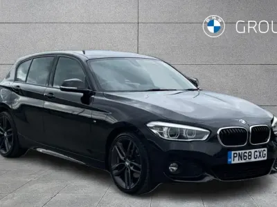 Begagnad BMW 120 M Sport 181 HK (133 kW) 2018 Svart Halvkombi