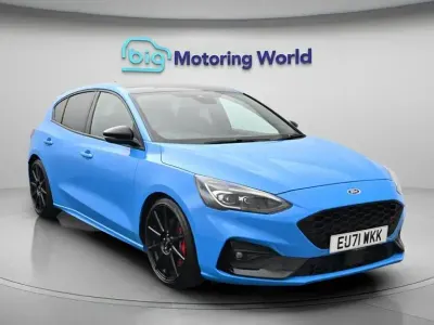 Used Ford Focus ST 280 HP (205 kW) 2021 Blue Hatchback