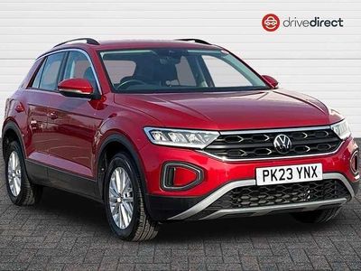 Used VW T-Roc Life 110 HP (80 kW) 2023 Red SUV