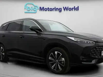 Used MG HS Trophy 303 HP (222 kW) 2025 Black SUV