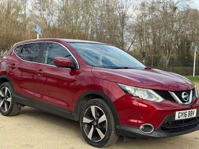 Used Nissan Qashqai N-Connecta 2016 Red SUV