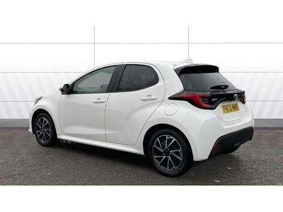 Used Toyota Yaris Hybrid Design 116 HP (85 kW) 2022 White Hatchback