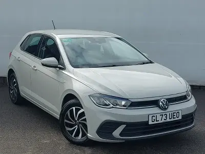 Begagnad VW Polo Life 95 HK (69 kW) 2024 Grå Halvkombi