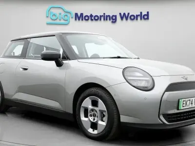 Używany Mini Cooper Classic 135 kW (184 KM) 2026 Hatchback