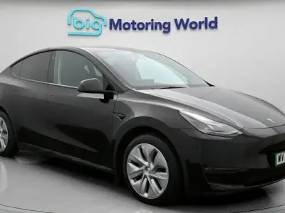 Used Tesla Model Y Long Range AWD 378 kW (514 HP) 2022 Black SUV