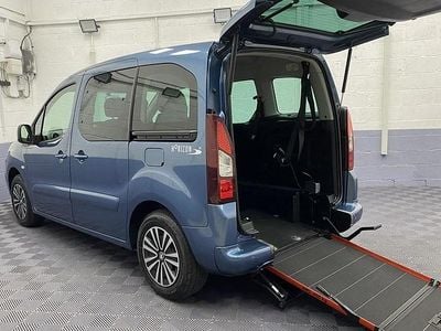 Used Peugeot Partner Tepee Active 75 HP (55 kW) 2016 Blue MPV