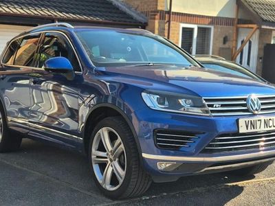 Used VW Touareg R-line Plus 262 HP (192 kW) 2017 Blue SUV