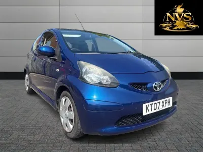Used Toyota Aygo 67 HP (49 kW) 2007 Blue Hatchback