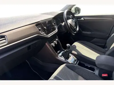Used VW T-Roc SE 150 HP (110 kW) 2018 White SUV