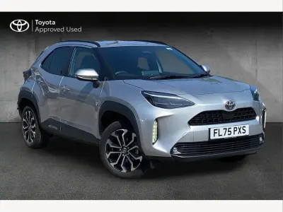 Used Toyota Yaris Cross Design 116 HP (85 kW) 2025 Silver SUV